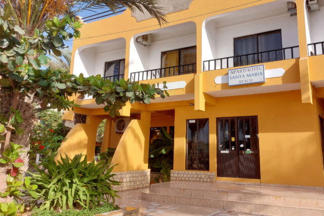Aparthotel Santa Maria Beach: beachfront, without unnecessary promises