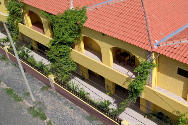 Misturod – Holiday Apartments: space, calm… and the reminder that Santa Maria doesn’t come with a mute button