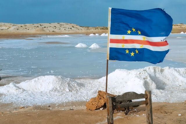 Salina of Santa Maria: salt, wind, and the unpolished side of the walk