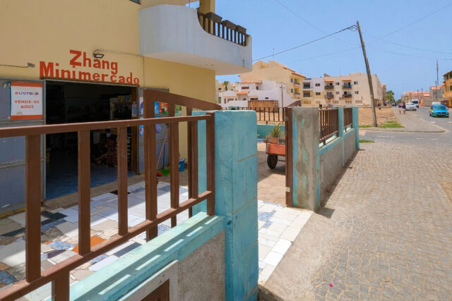 Supermarket Zhang: Plenty of choice… and too much friction