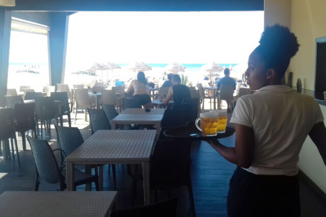 Bo Beach Bar: when a beach day decides to stay for lunch