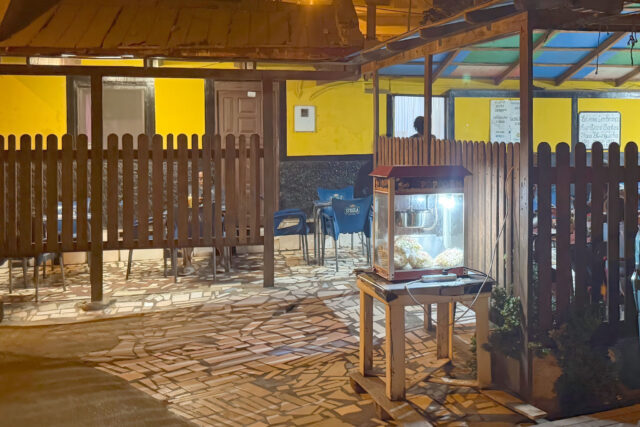 Cantinho D’Mari Lunguinha: local grill, no make-up