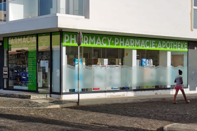 Pharmacy Santa Maria: the pharmacy that saves your day… and empties your wallet