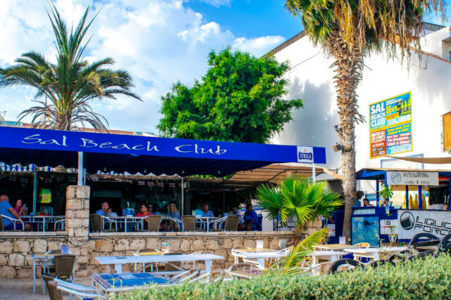 Sal Beach Club (Vista Mar): a good view, a decent drink… and a kitchen that doesn’t always keep up