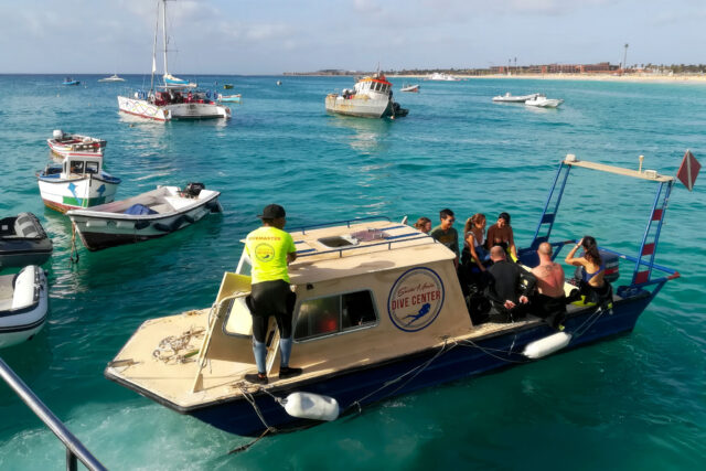 Santa Maria Dive Center, when everything flows… except the schedule