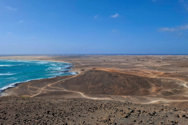 Serra Negra, wide views, mineral silence and nothing to distract you